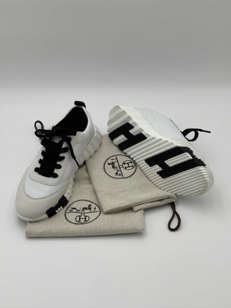 Bouncing sneakers