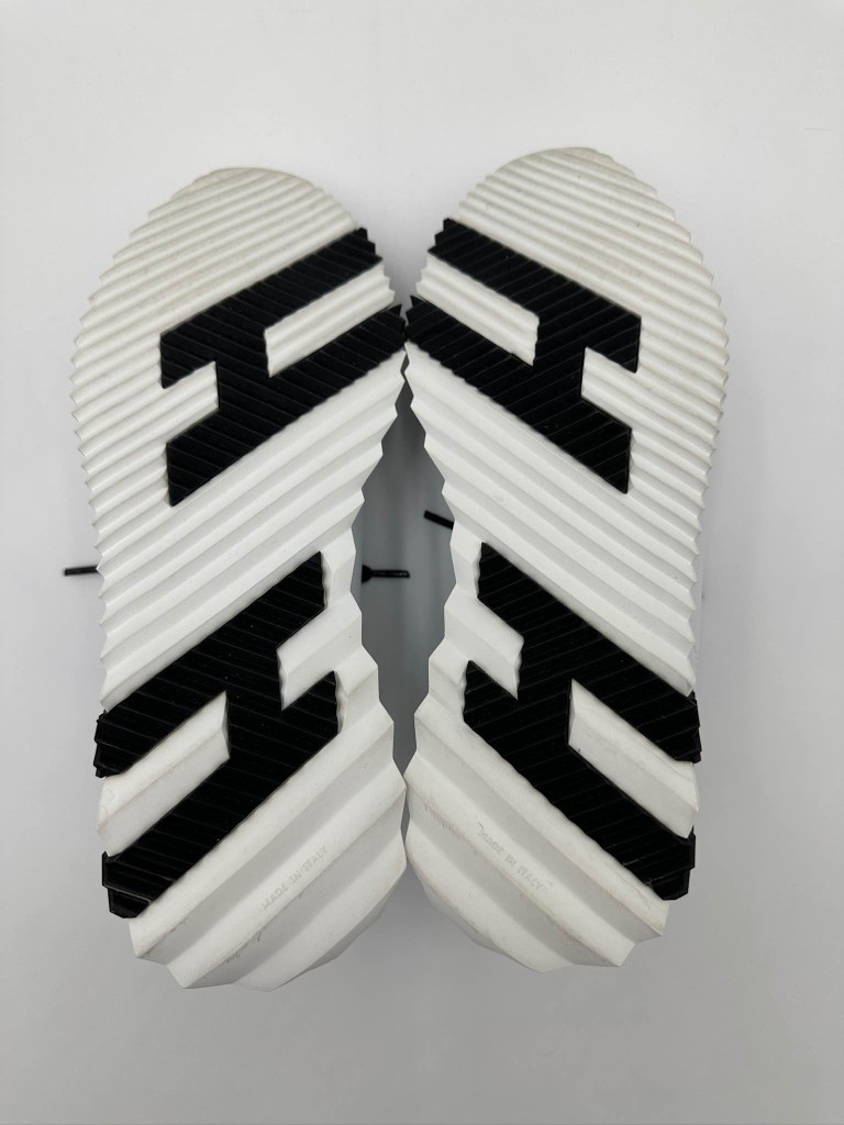 Bouncing sneakers