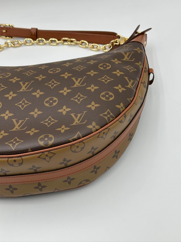 LOUIS VUITTON Reverse Monogram Loop Hobo bag