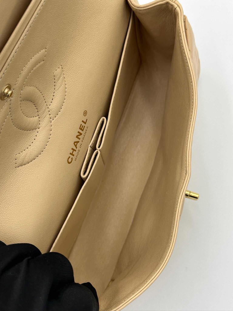 Chanel Classic Medium Double Flap torebka