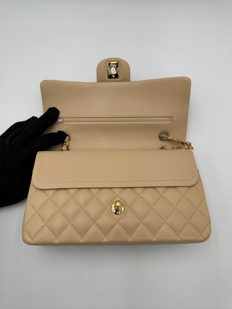 Chanel Classic Medium Double Flap torebka