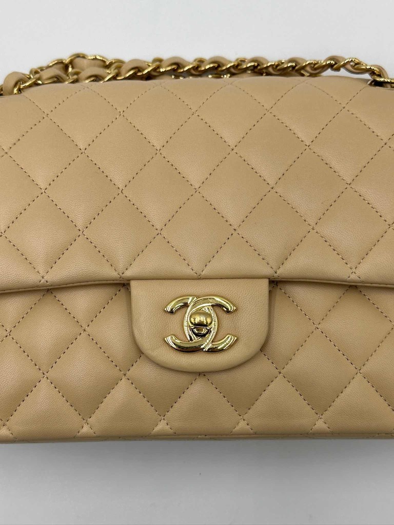 Chanel Classic Medium Double Flap torebka