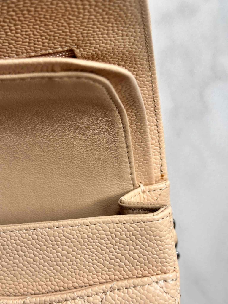 Chanel Classic Medium Double Flap torebka
