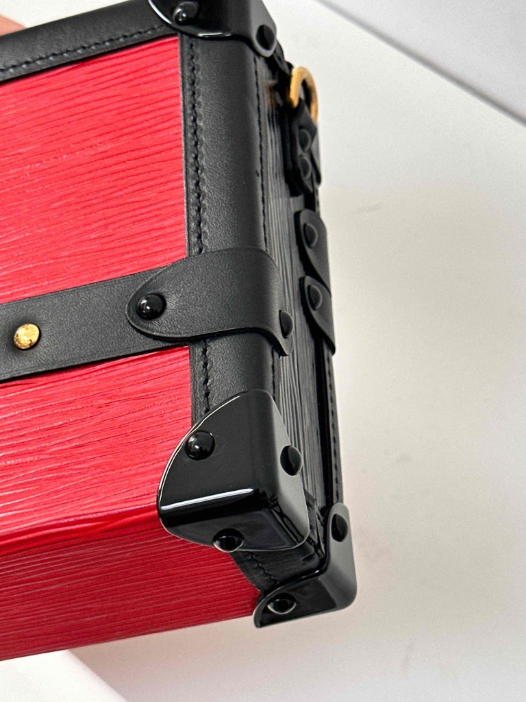 LOUIS VUITTON Petite Malle bag