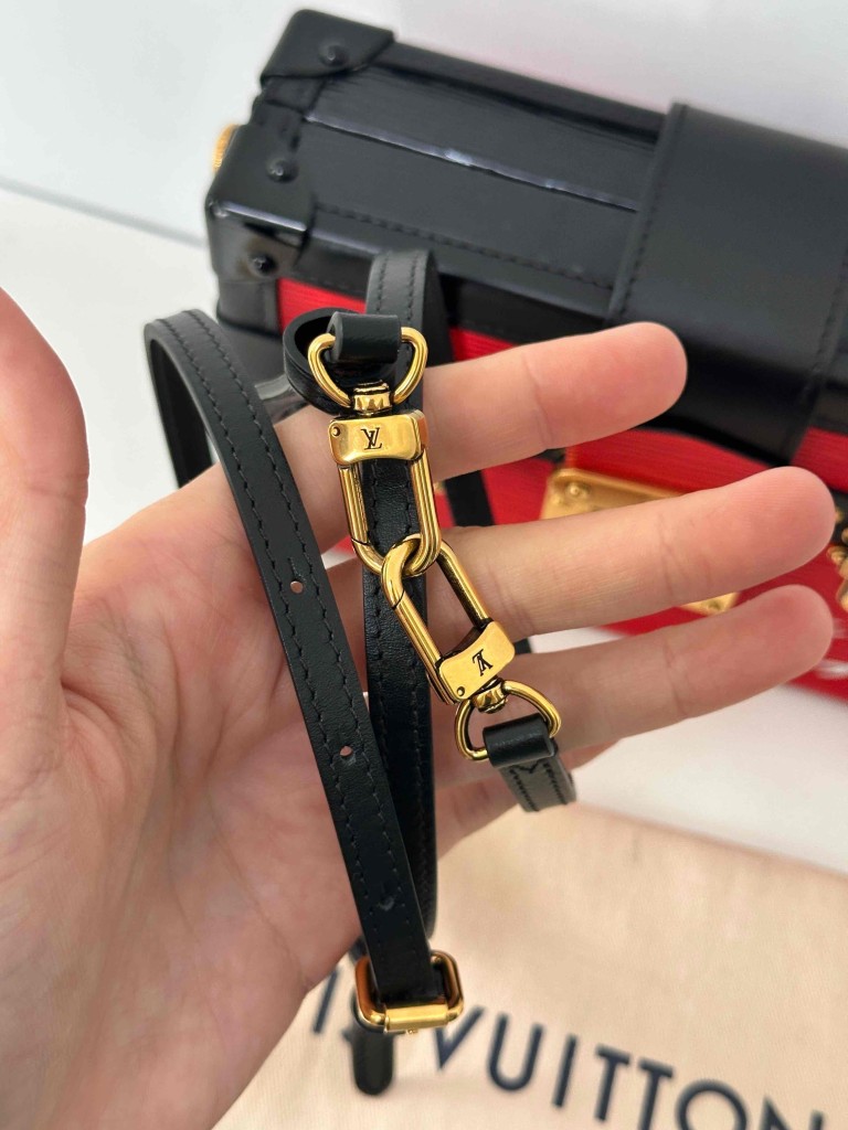 LOUIS VUITTON Petite Malle bag
