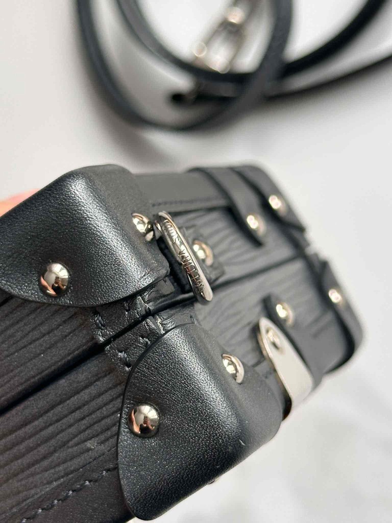 LOUIS VUITTON Petite Malle torebka
