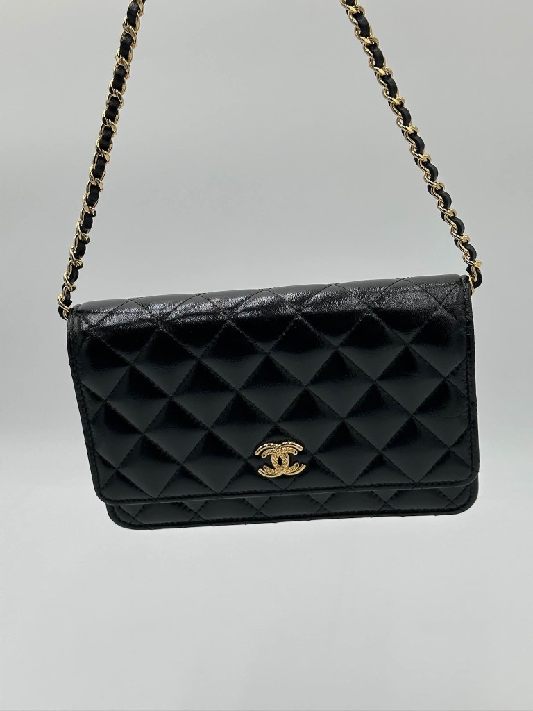 Chanel Wallet on Chain