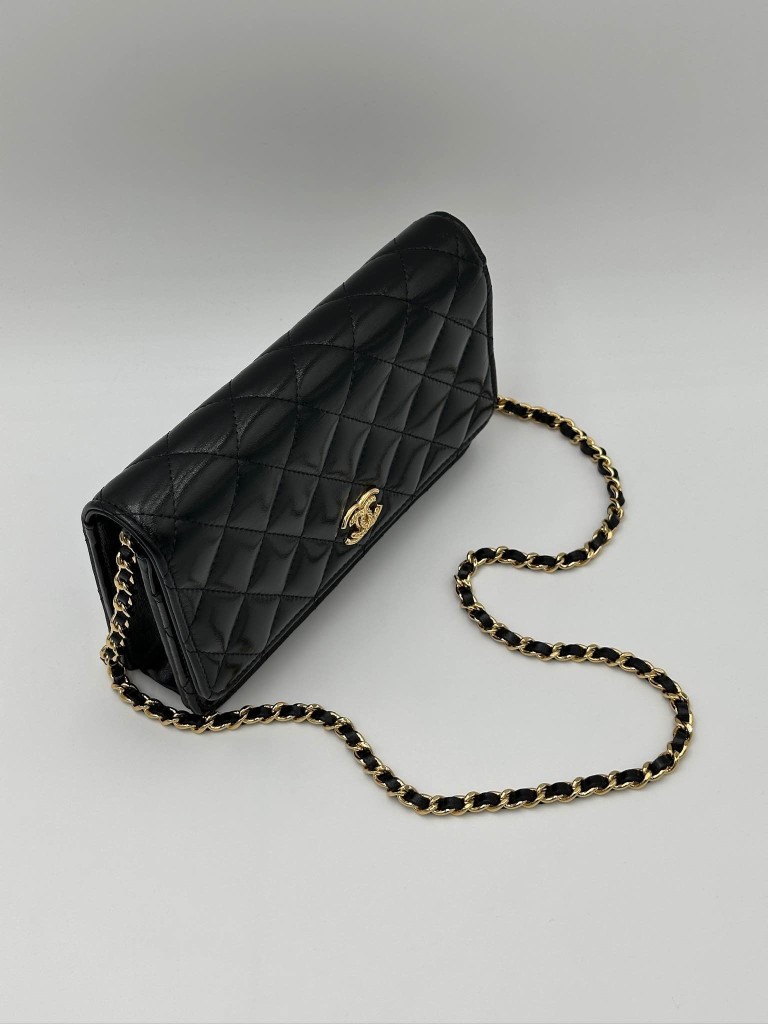 Chanel Wallet on Chain