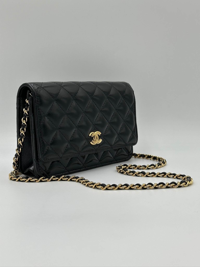 Chanel Wallet on Chain