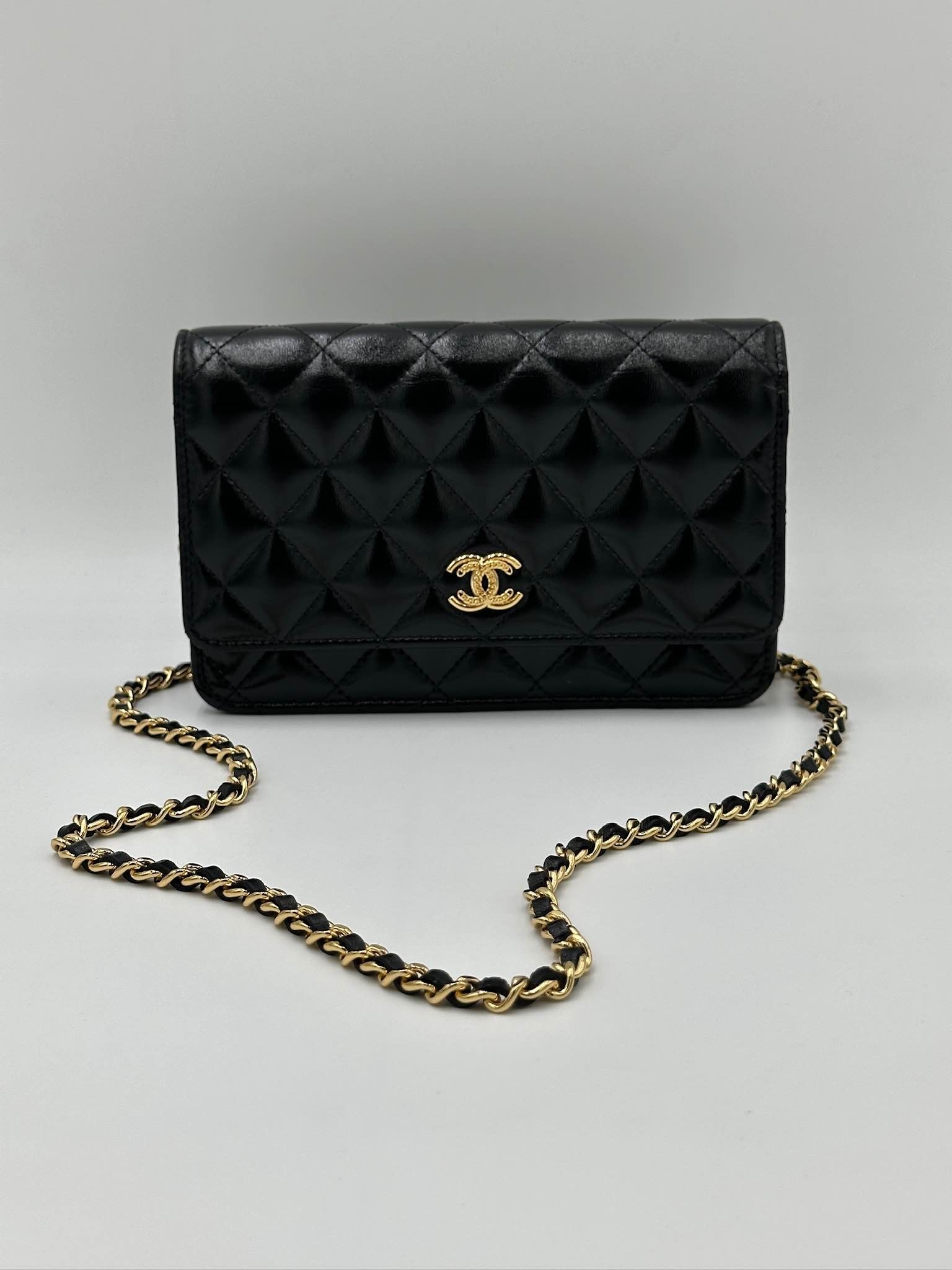 Chanel Wallet on Chain