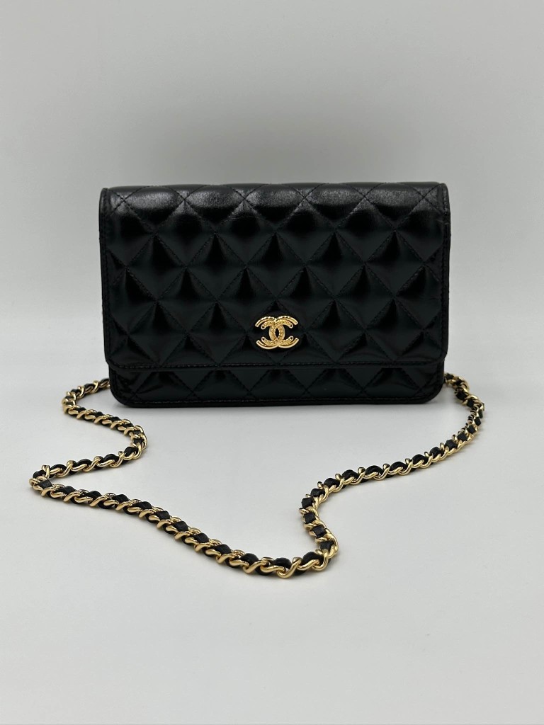 Chanel Wallet on Chain