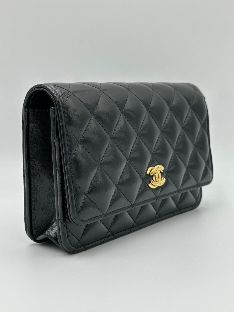 Chanel Wallet on Chain
