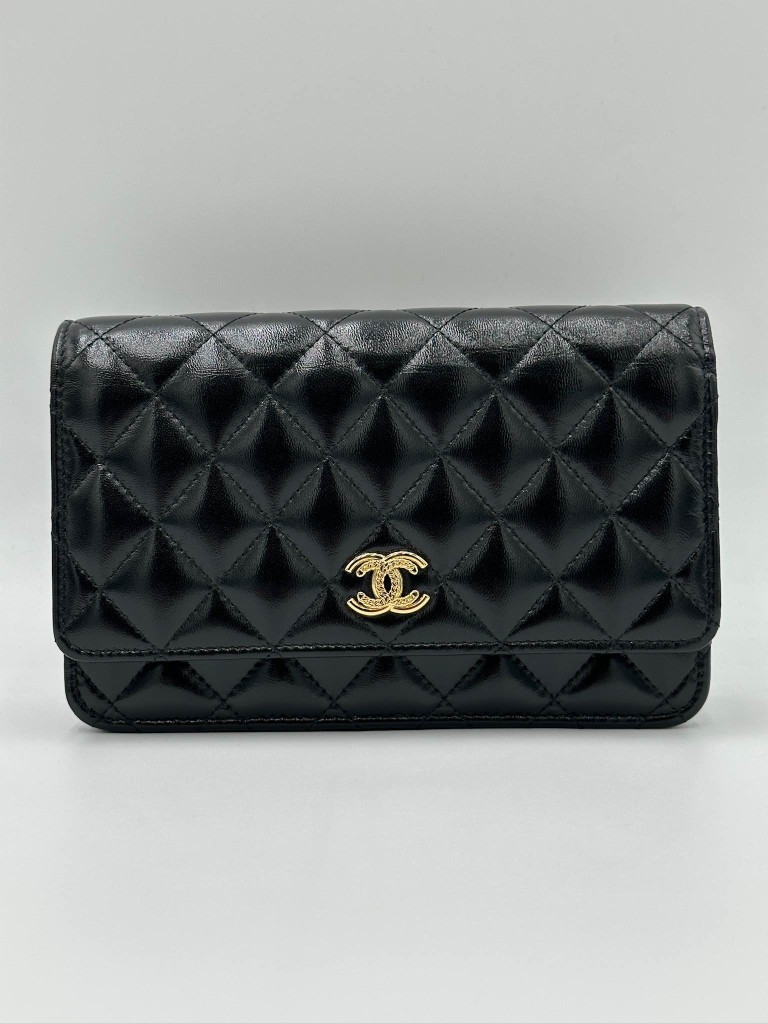 Chanel Wallet on Chain