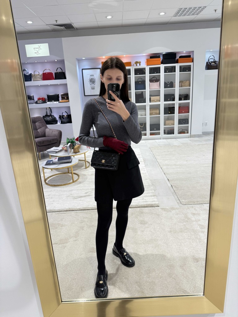 Chanel Wallet on Chain