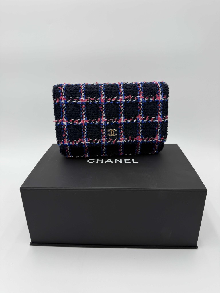 Chanel Wallet on Chain