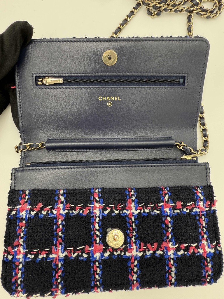 Chanel Wallet on Chain