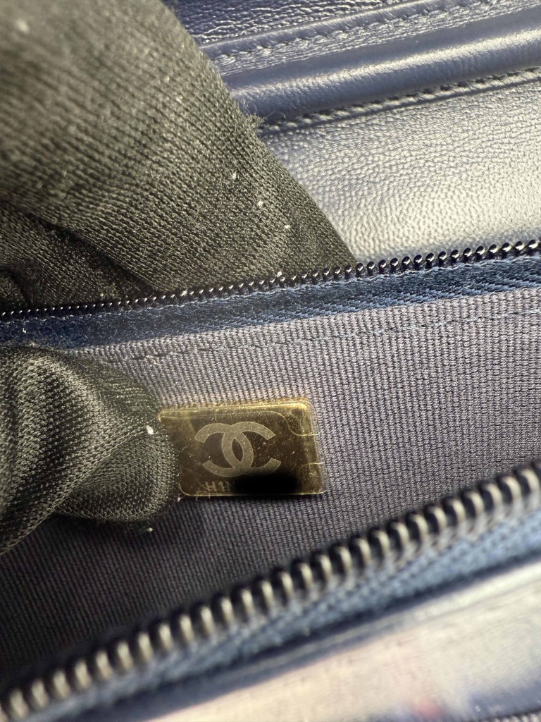 Chanel Wallet on Chain