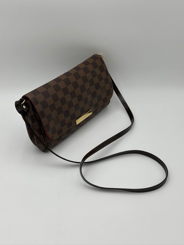 LOUIS VUITTON Favorite MM bag