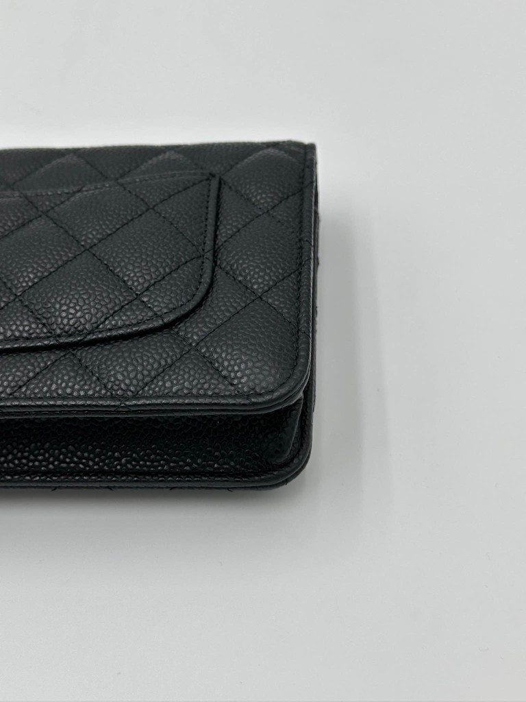Chanel Wallet on Chain