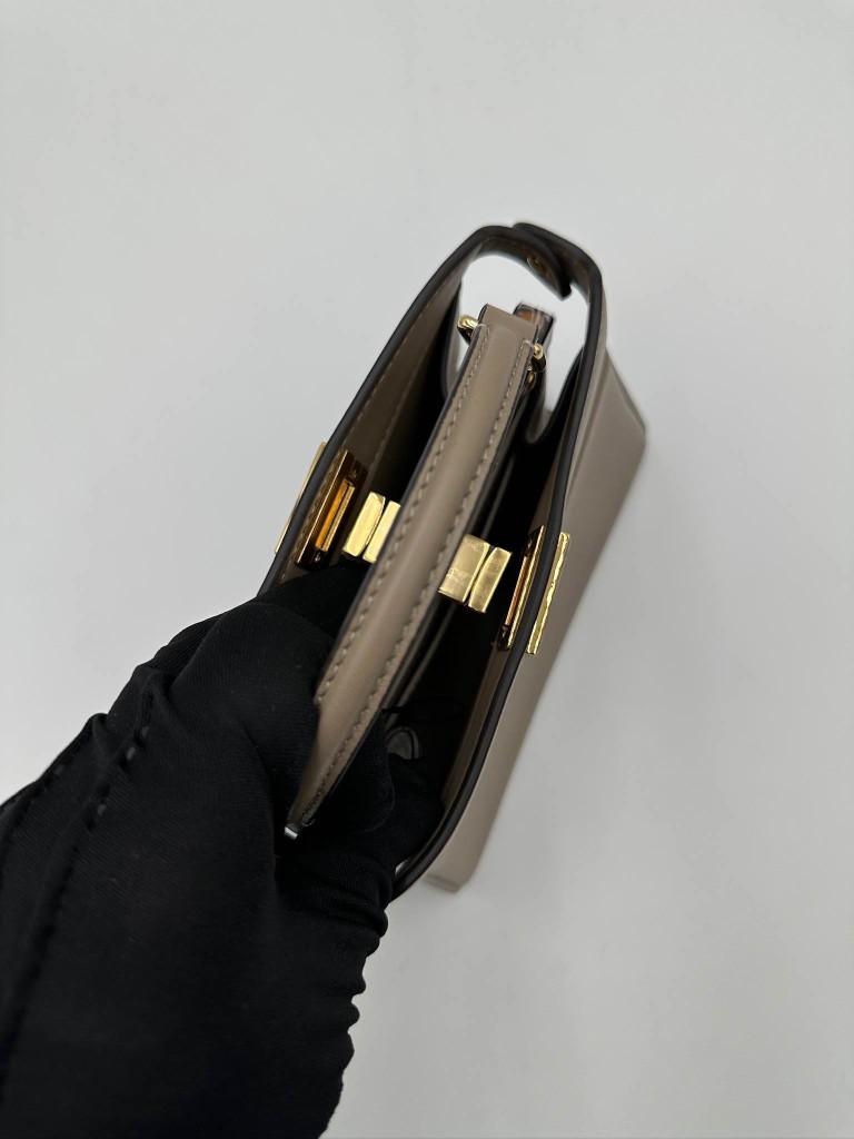 Fendi Peekaboo ISeeU Petite torebka