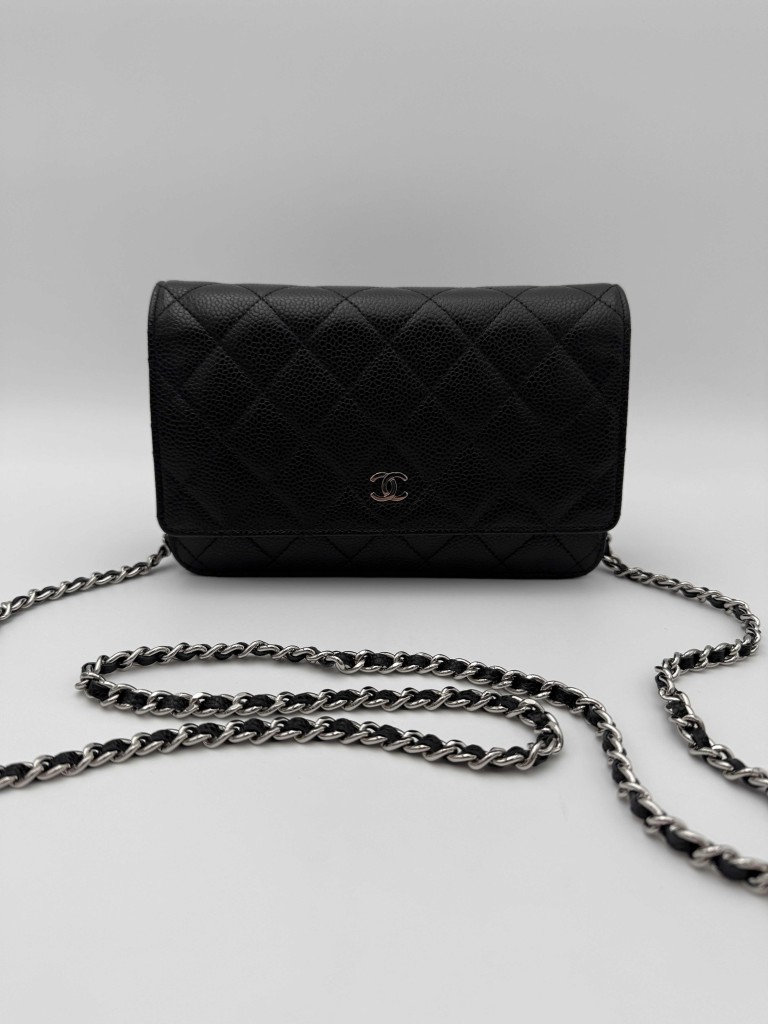 Chanel wallet on chain