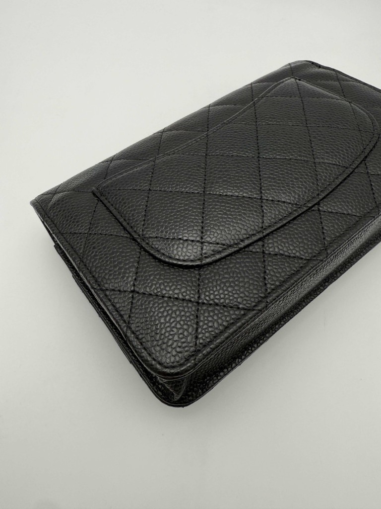 Chanel wallet on chain