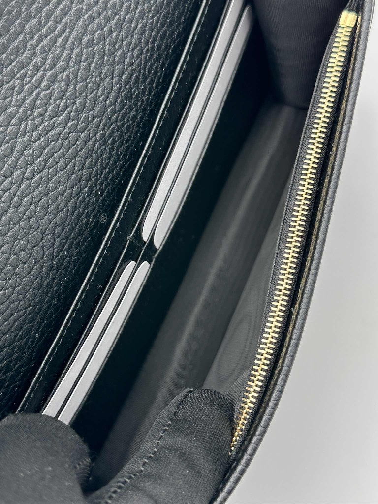 Gucci wallet on chain bag