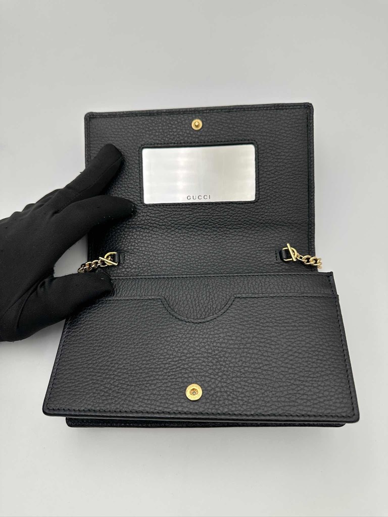 Gucci wallet on chain bag