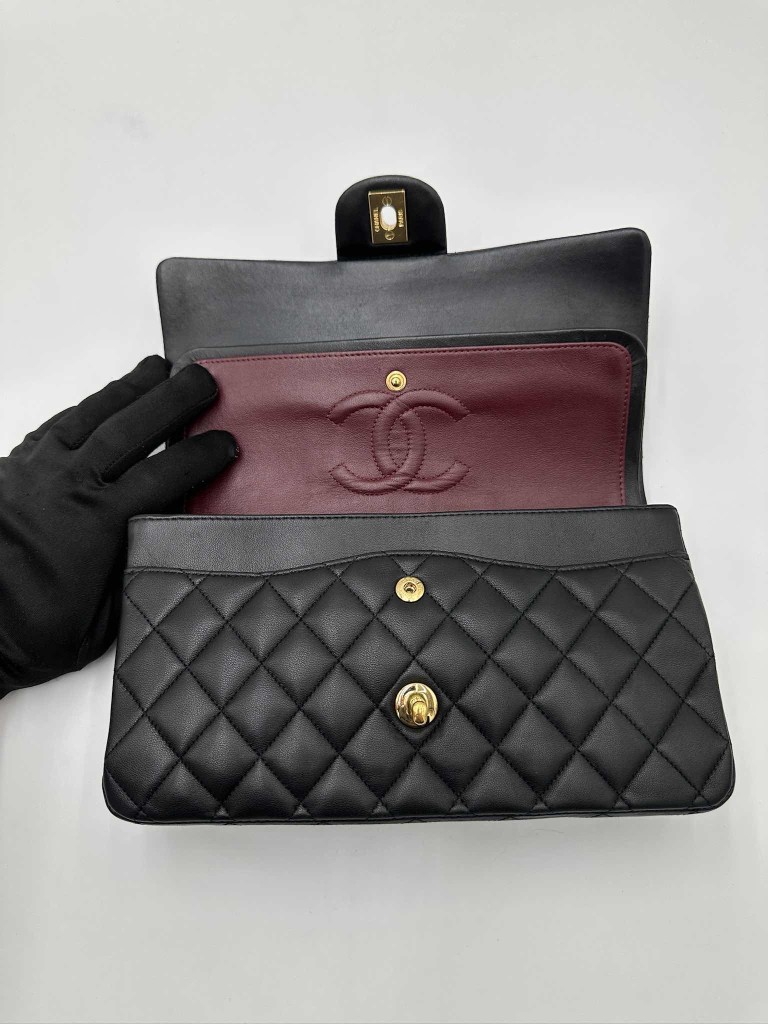 Chanel Classic Medium Double Flap torebka