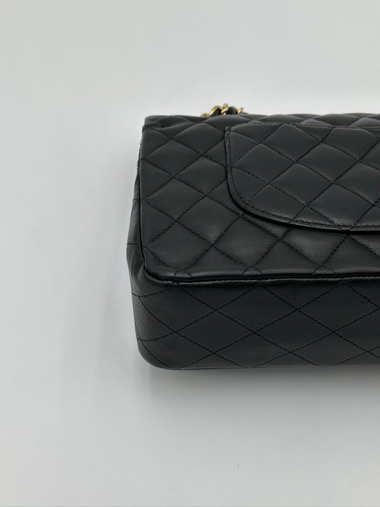 Chanel Classic Medium Double Flap torebka
