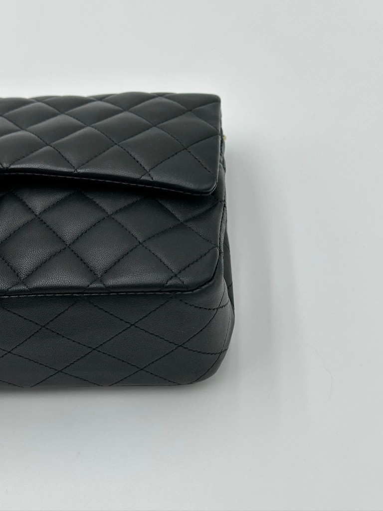 Chanel Classic Medium Double Flap torebka