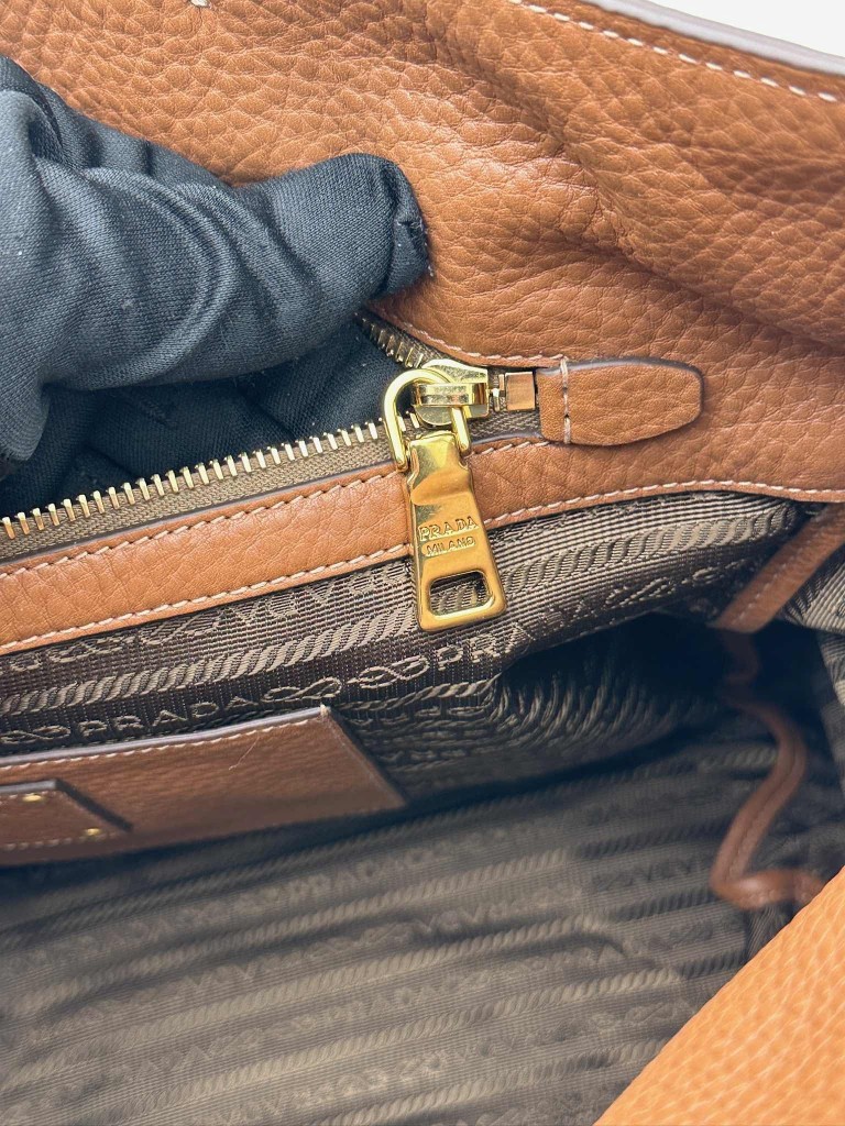 Prada Vitello Daino Tote torebka