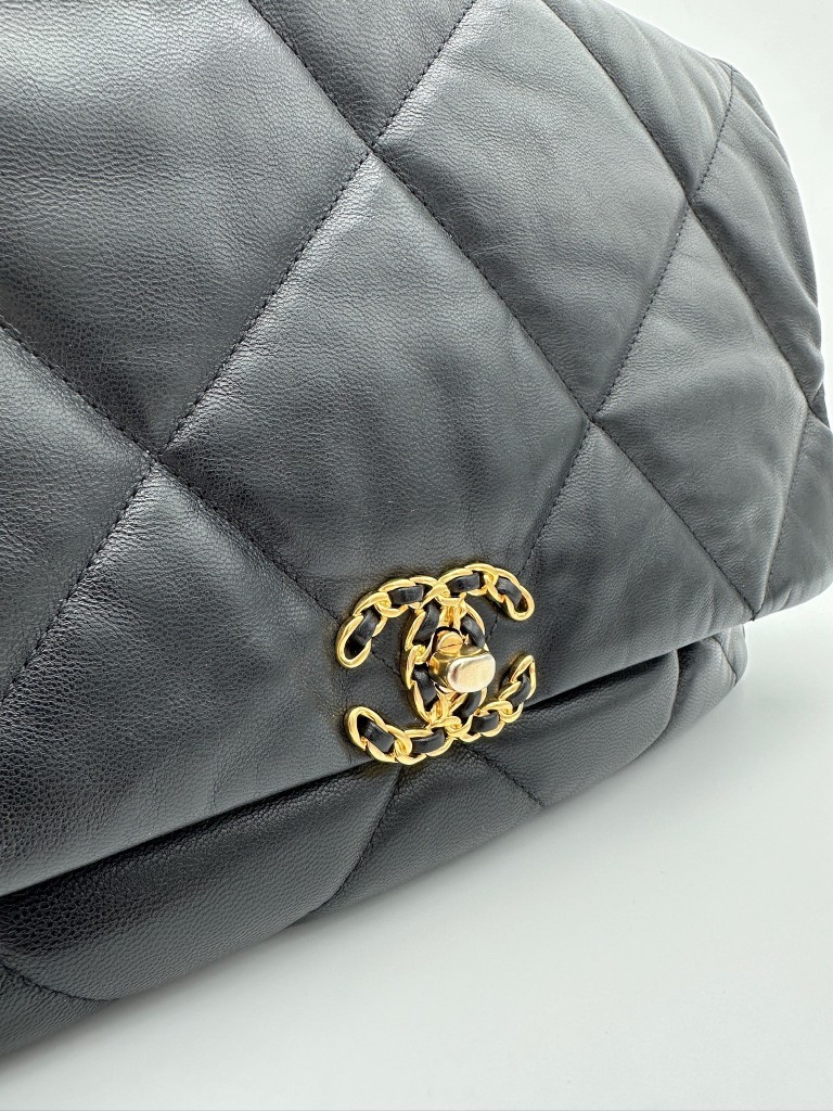 Chanel 19 Maxi bag