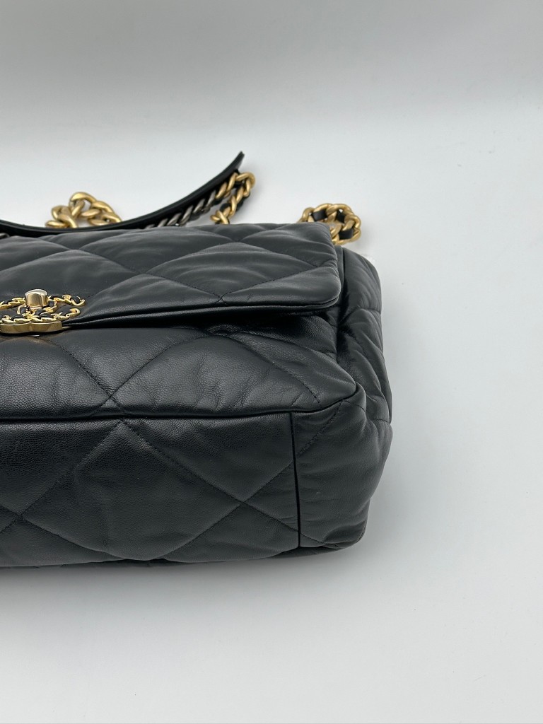 Chanel 19 Maxi bag
