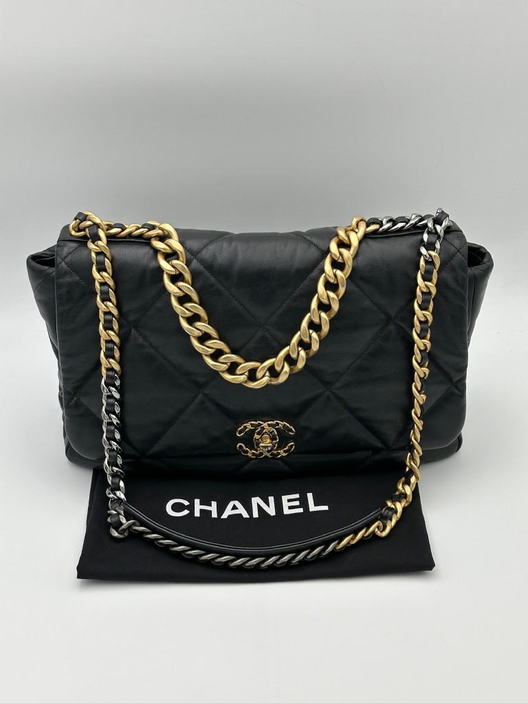 Chanel 19 Maxi torebka