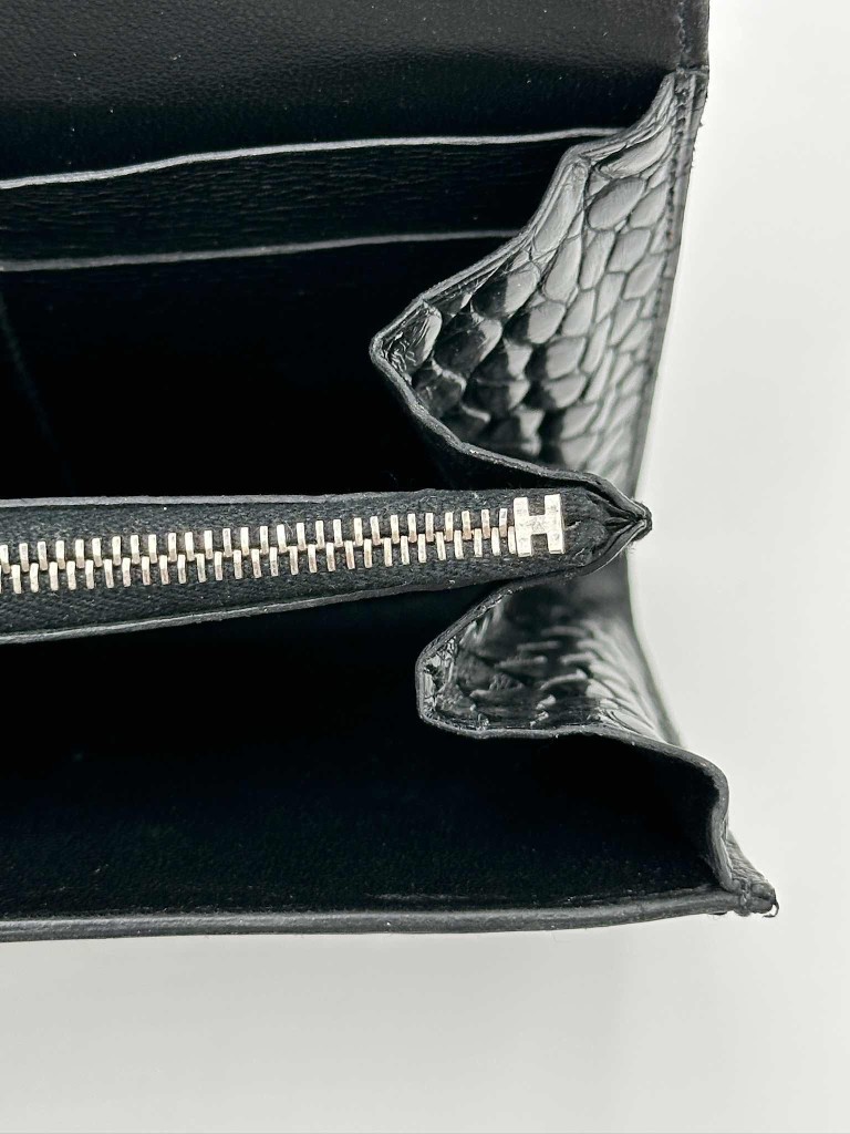 Hermes Constance wallet
