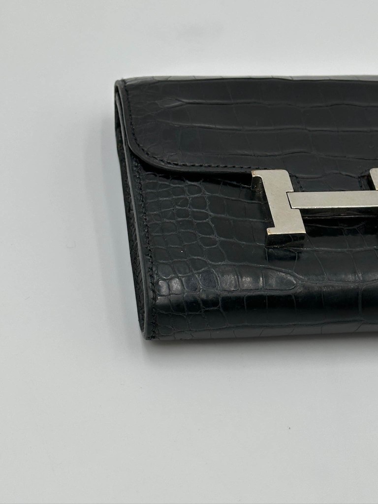 Hermes Constance wallet