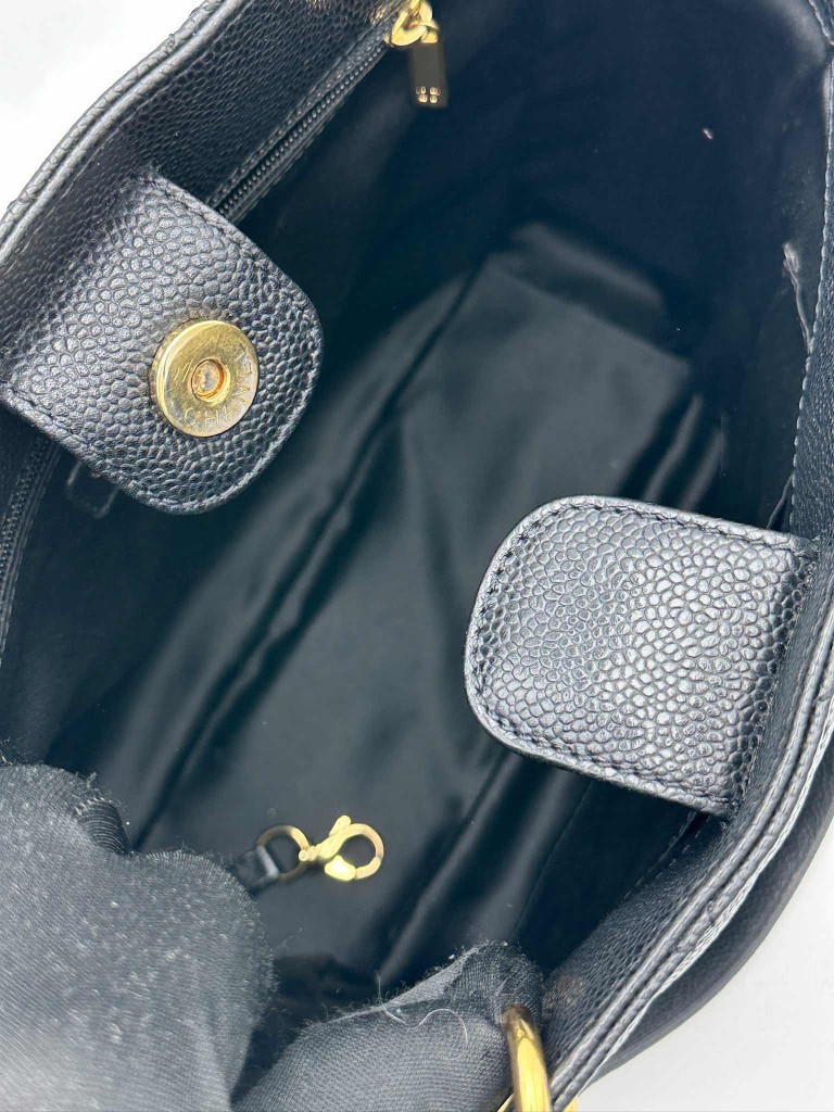 Chanel Petite Shopping Tote bag