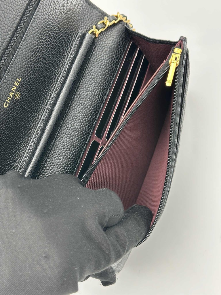 Chanel Wallet on Chain