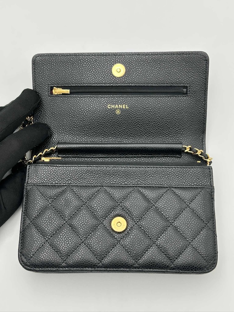 Chanel Wallet on Chain