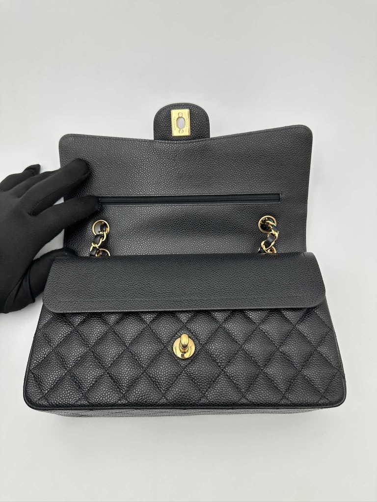 Chanel Classic Medium Double Flap torebka