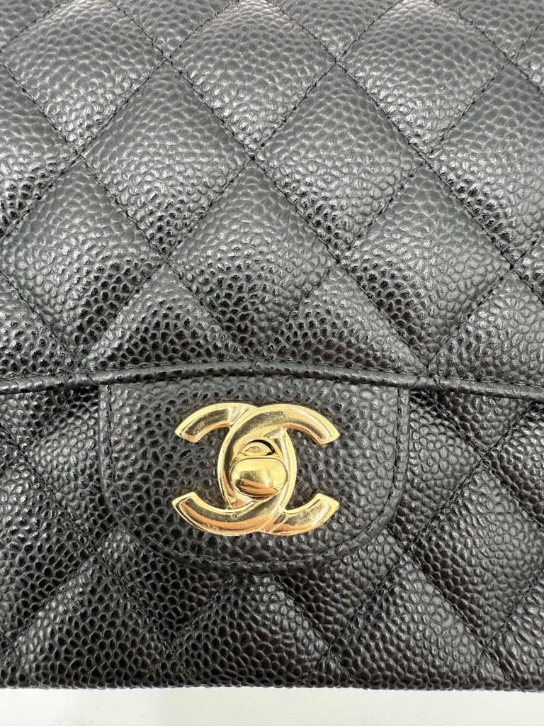 Chanel Classic Medium Double Flap torebka