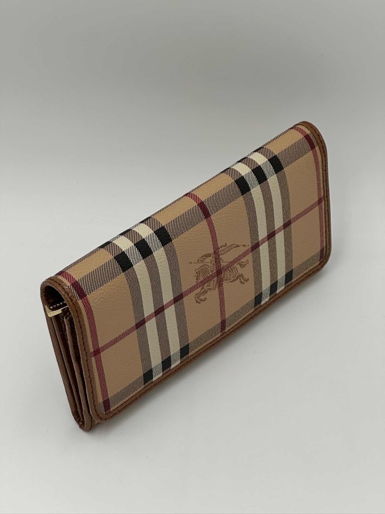 Burberry wallet