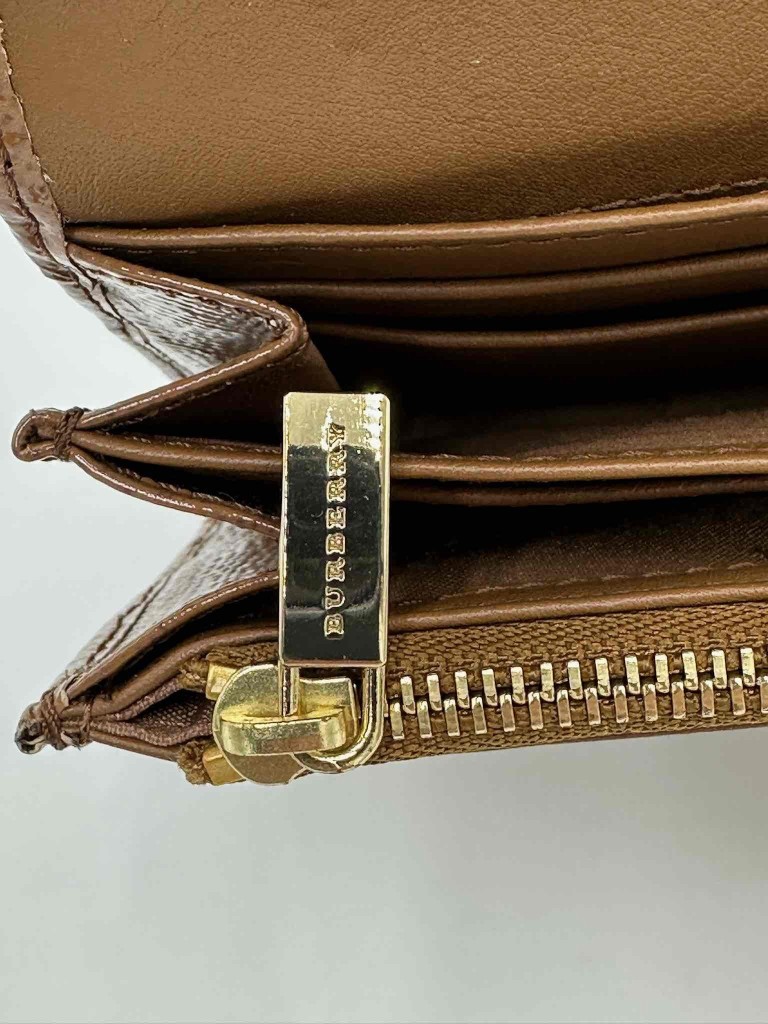 Burberry wallet