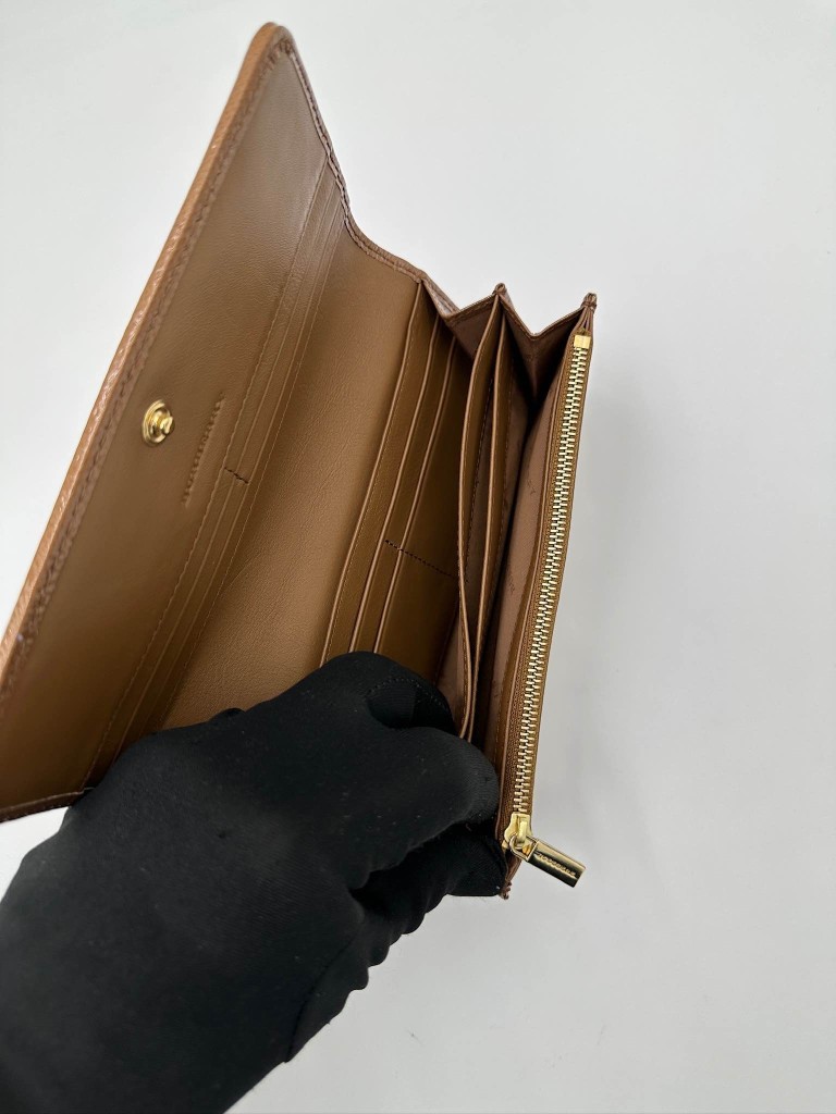 Burberry wallet