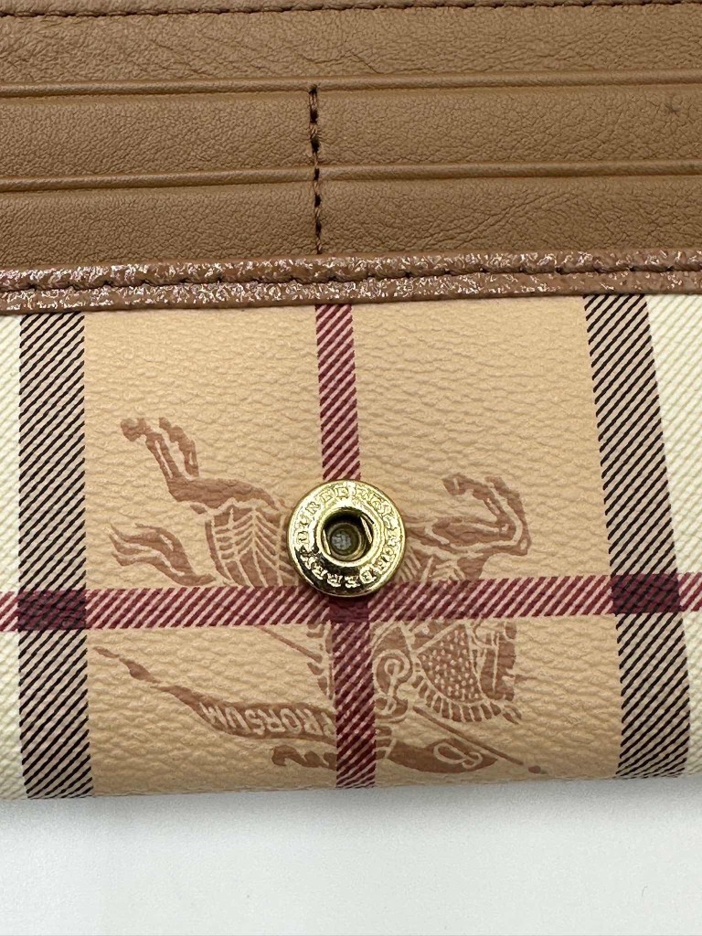 Burberry wallet