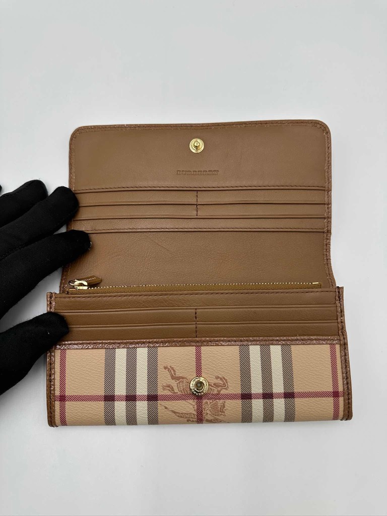 Burberry wallet