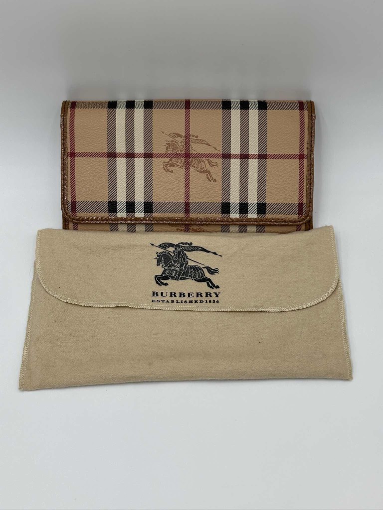 Burberry wallet