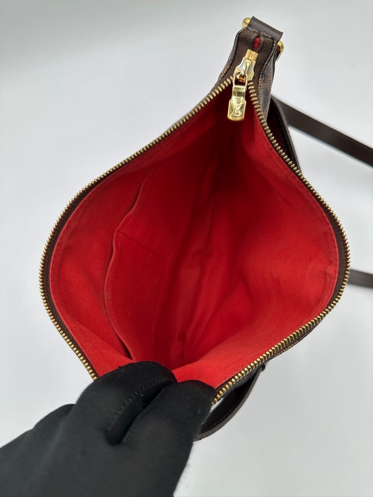 Louis Vuitton Bloomsbury torebka