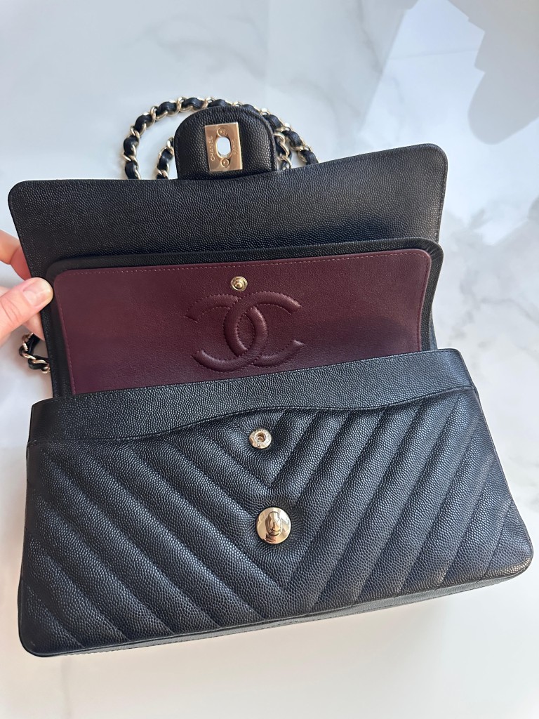 Chanel Classic Medium Double Flap Chevron torebka